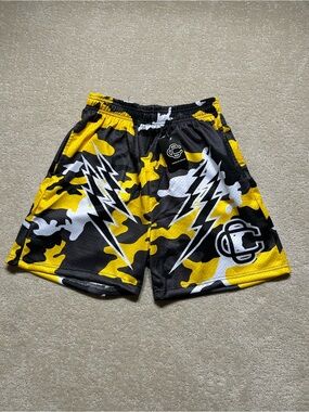 NWT Corrupted Creative Black Yellow and White Camouflage mesh shorts